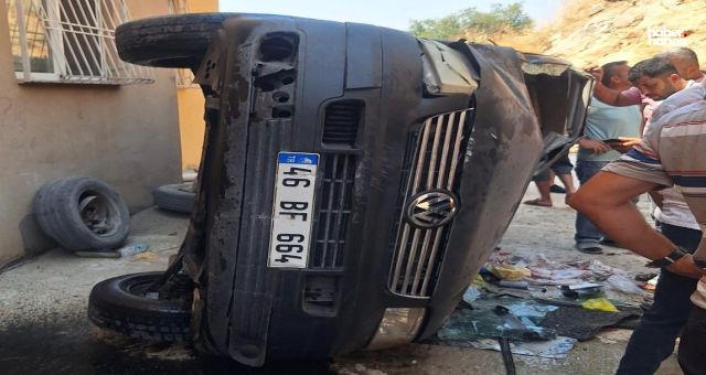 Kahramanmaraş’ta Trafik Kazası: Araç Havada Takla Atarak Düştü