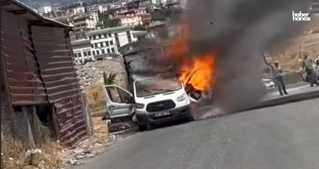 Kahramanmaraş'ta Kamyonetin Kasası Alev Alev Yandı!