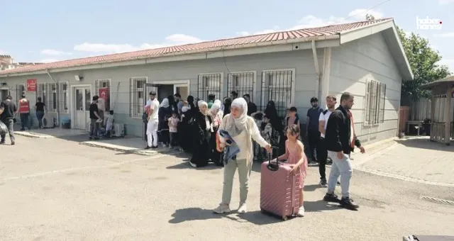 Kahramanmaraş’tan 554 Suriyeli Gönüllü Olarak Ülkelerine Gitti