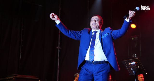 Mahmut Tuncer, Kahramanmaraş Ağustos Fuarı’nda On Binleri Coşturdu