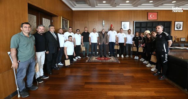 Başkan Görgel, Süper Lig’e Yükselen Voleybolcuları Ağırladı