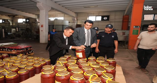 Başkan Yılmaz’dan Skandal Gıda İşletmesine Baskın: Tonlarca Bozuk Ürün Ele Geçirildi