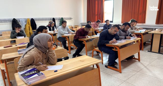 Büyükşehir’den Özel Gereksinimli Vatandaşlara Sınav Yolunda Büyük Destek