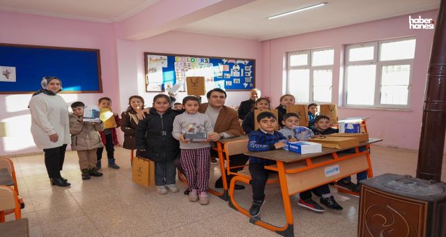 Başkan Umut Yılmaz Öğrencilerin Karne Sevincine Ortak Oldu