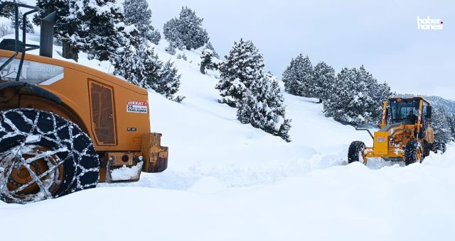 Kahramanmaraş Büyükşehir , Karla Mücadeleyi Koordineli Şekilde Sürdürüyor