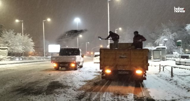 Kahramanmaraş Büyükşehir’den Arterlerde Buzlanmaya Karşı Yoğun Tedbir