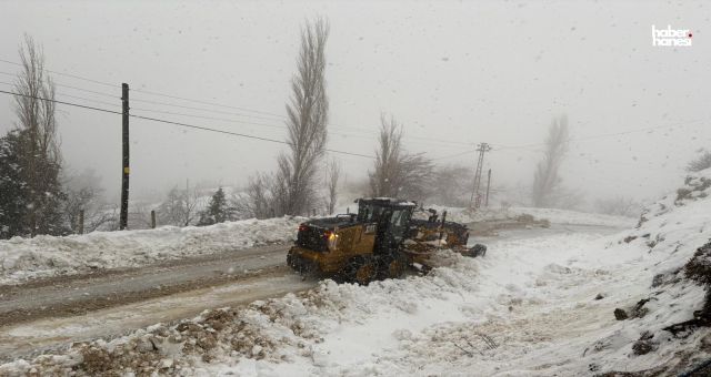 Onikişubat Belediyesi Kırsalda Karla Mücadeleyi Aralıksız Sürdürüyor