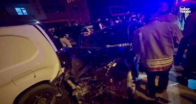 Kahramanmaraş Afşin’de Zincirleme Kaza: Park Halindeki 4 Araç Hasar Gördü