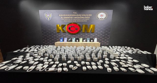 Kahramanmaraş’ta Kaçak Telefon ve 11 Bin 400 Makaron Ele Geçirildi