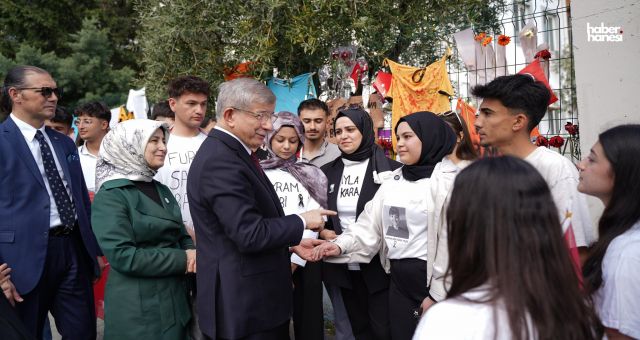 Ahmet Davutoğlu Kahramanmaraş’ta: “Kaybettiklerimizin İsimleri Okullarda Yaşatılmalı”
