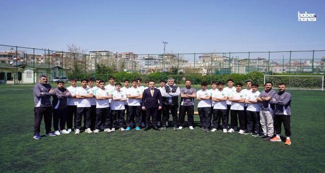 Şehitkamil Belediyespor U16 Takımı Şanlıurfa’ya Uğurlandı