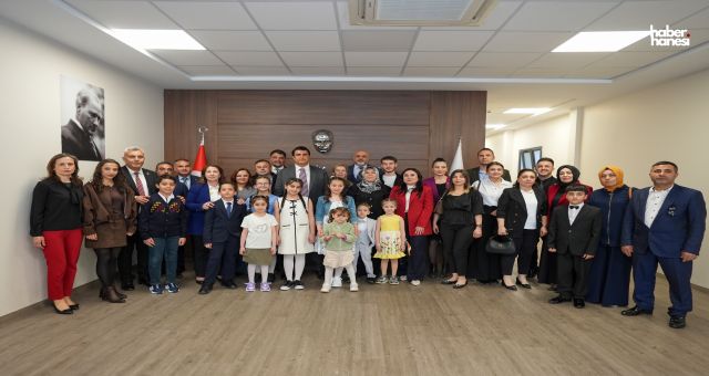 Şehitkamil’de 23 Nisan Coşkusu: Başkanlık Koltuğu Çocuklara Emanet