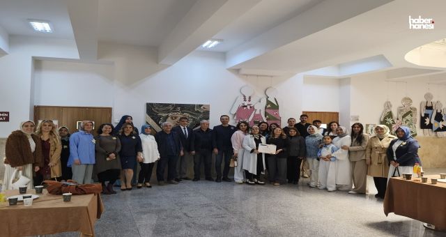 Mutfaktaki Görünmez Emek Sanata Dönüşüyor: "Çizgiden Önlüğe: Bir Aile Hikâyesi" Sergisi Açıldı