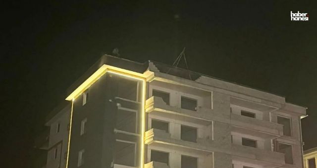 Kahramanmaraş’ta Endişe Dolu Anlar: Çatıdaki Şahıs Ekipleri Harekete Geçirdi!