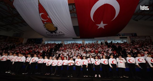 1000 Genç Tek Nefes Oldu: Kahramanmaraş’ta 103. Yıl Coşkusu Sahneye Taştı