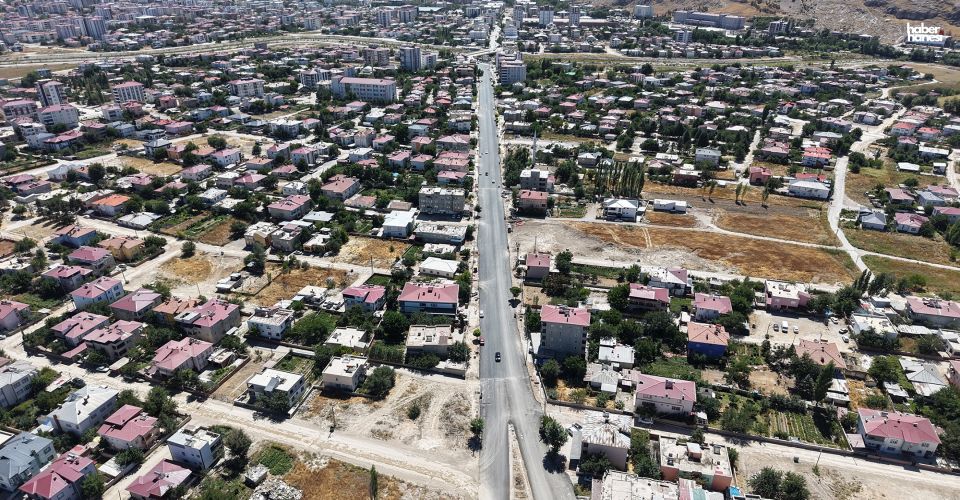 Kahramanmaraş Büyükşehir’den Elbistan’da Sokak Sokak Cadde Cadde Asfalt