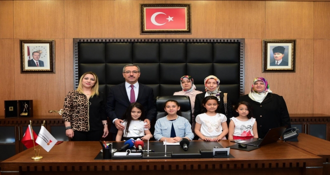 TEMSİLİ BAŞKAN HURİYE NAZ BAYRAM OLDU