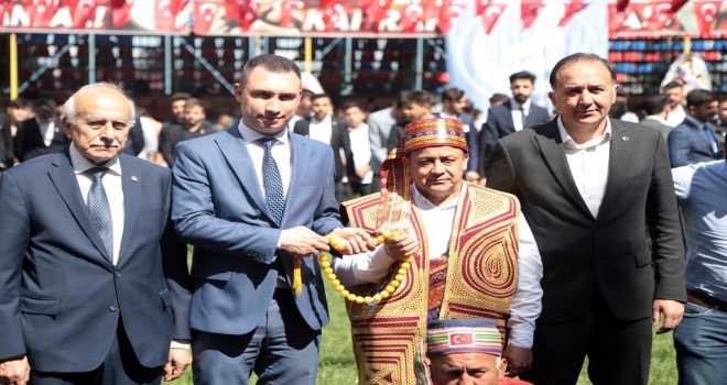 Kahramanmaraş Ülkü Ocakları’ndan Güreş Festivali ve Geleneksel Spor Gösterileri