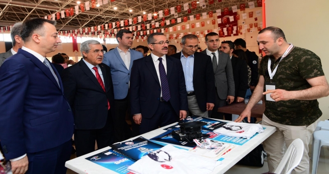 ULUSLARARASI KAHRAMANMARAŞ 2. ROBOT YARIŞMASI BAŞLADI