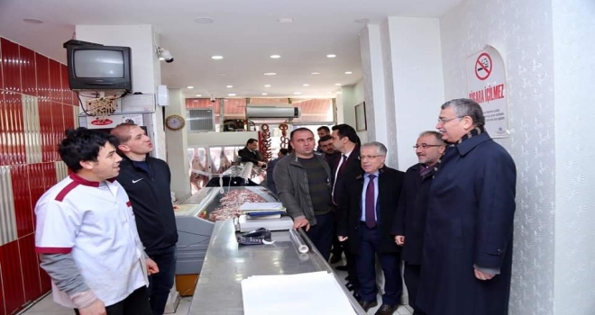 GÜVENÇ, AFŞİNLİ SEÇMENLERLE BULUŞTU
