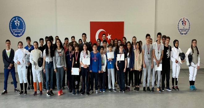 SANKO OKULLARI ESKRİMDE DE İDDİALI