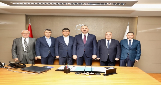BAKAN GÜL’DEN BAŞKAN FADILOĞLU’NA “HAYIRLI OLSUN” ZİYARETİ