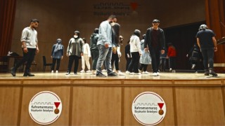 Sahne Maraş’ta Eğitimler Devam Ediyor