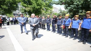 Kahramanmaraş Valiliğinde deprem anı ve tahliye tatbikatı yapıldı
