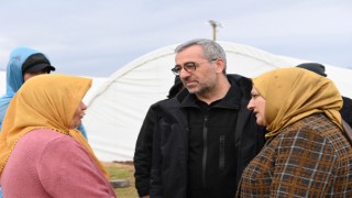 Başkan Güngör, Avşar Kampüsü’nde Depremzedeleri Ziyaret Etti