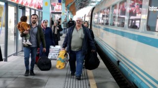 Emeklilere Yüzde 10 Tren Seyahati İndirimi ve Bayram Seferleri
