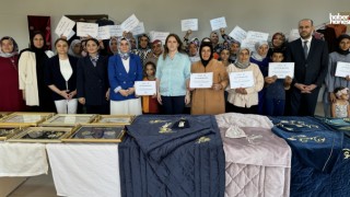 Kahramanmaraş Büyükşehir'in Kadın Atölyelerinde El Emeği Ürünler Göz Doldurdu