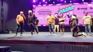 Kahramanmaraş’ta Uygur Kardeşler Fuarı Şenlendirdi: Şahane Pazar Büyük İlgi Gördü