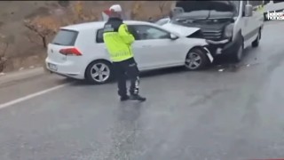 Kahramanmaraş'ta Yağış ve Keskin Viraj Can Aldı: Minibüs ve Otomobil Çarpıştı