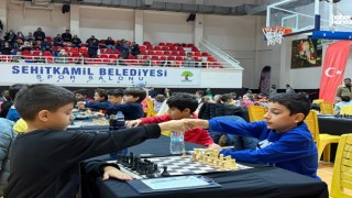 Gaziantep’te Minik Satranç Ustaları Kurtuluş Kupası İçin Yarıştı