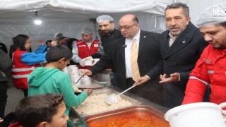 Dulkadiroğlu’nda İftar Sofraları Kuruldu: Başkan Akpınar Katıldı!