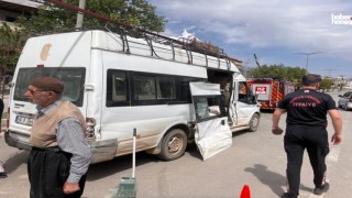 Kahramanmaraş’ta Trafik Kazası: İki Araç Çarpıştı, 6 Kişi Yaralandı