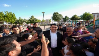 Başkan Umut Yılmaz’dan Çamlıtepe’de Çocuklara Sürpriz Ziyaret