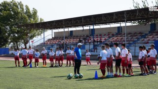 Kahramanmaraş Büyükşehir’den 1.300 Çocuğa Futbol Eğitimi!