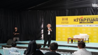 Erol Erdoğan’dan Kitap Fuarı’nda Yazma ve Okuma Üzerine Söyleşi