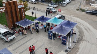 Kahramanmaraş Büyükşehir’in Bilim Otobüsü Gençleri Uygulamalı Etkinliklerle Buluşturdu